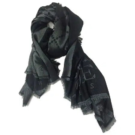 L’Core Paris Luxury Scarves from the 2018 Signature Fashion line are soft, silky, and elegant. This unisex, beige scarf is perfect for all seasons and occasions. Lightweight and versatile, it enhances any outfit, from jeans to designer suits. Proudly made in the USA, indulge in luxurious fashion.